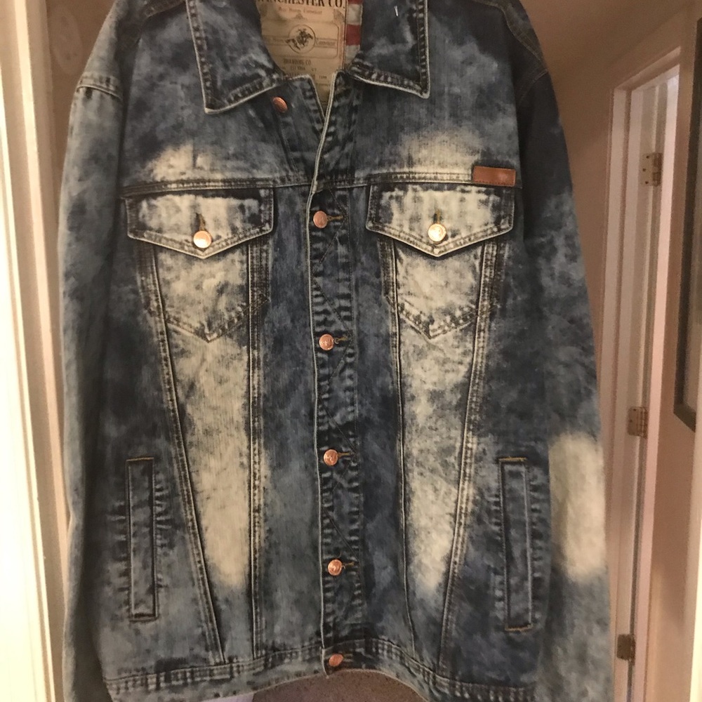 New Winchester denim jacket size 3 XL only $65